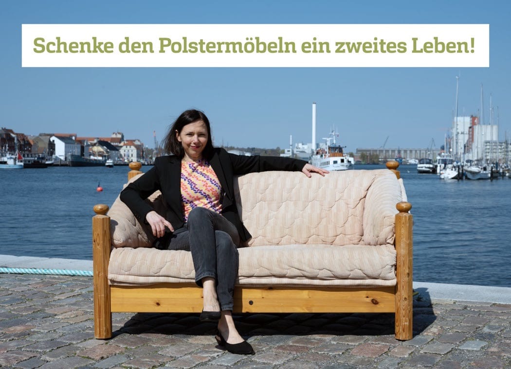Polstermöbel am Flensburger Hafen Kunstinstallation