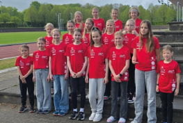 Gruppenbild eines Gästeclubs beim nachhaltigen Trainingslager in Flensburg